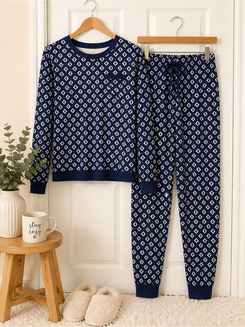 Cuddl Duds Navy Diamond-Print Long Sleeve Pajama Set women’s small geometric